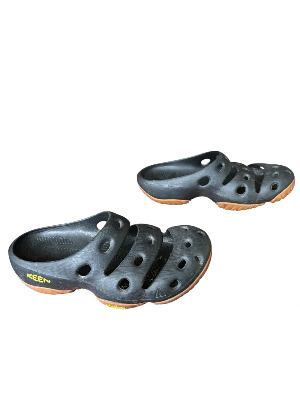 Keen Yogui Arts Mens Size 10 Carbon Fiber Graphite Slip On Clogs Outdoor Slides